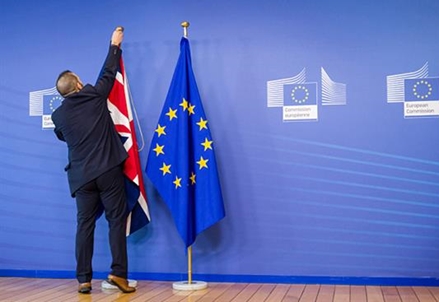 Brexit, in crescita l’hate speech: la rete si auto-organizza per contrastarlo
