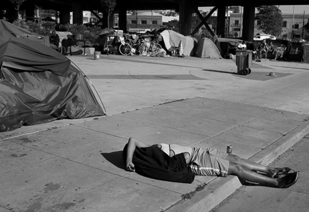 San Francisco, 70 media insieme per parlare di senza dimora