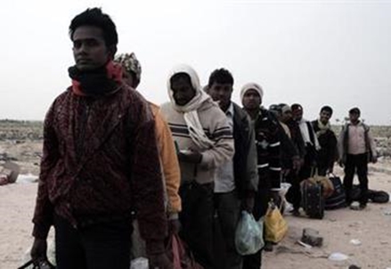 Nell'intesa Italia-Libia i migranti tornano "clandestini". L'appello: termine da non usare