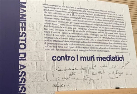 Carta di Assisi, contro muri mediatici e hate speech. "Non sarà un alibi"